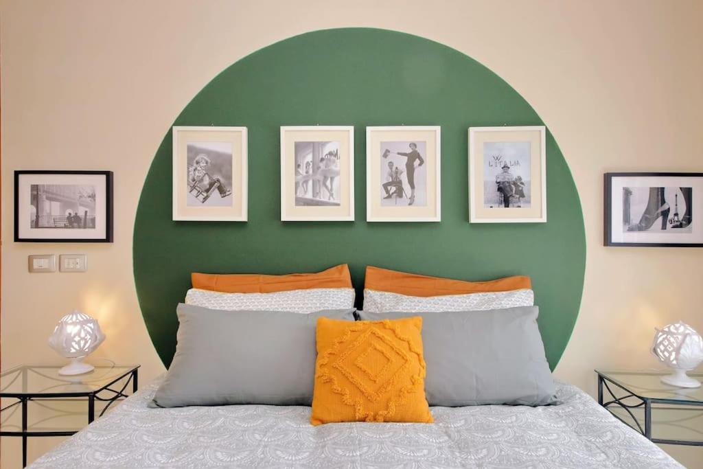 Relax Rome With 2 Balconies - 2 Bedroom Flat, 3Rd Floor With Lift, High Comfort, Quite, A Walk From Urban Train Station Gemelli And Metro A Stops Battistini & Cornelia Connecting To Center In 20 Minutes, 2 Steps From Bus Stop, Cycle Path, Groceries Luaran gambar